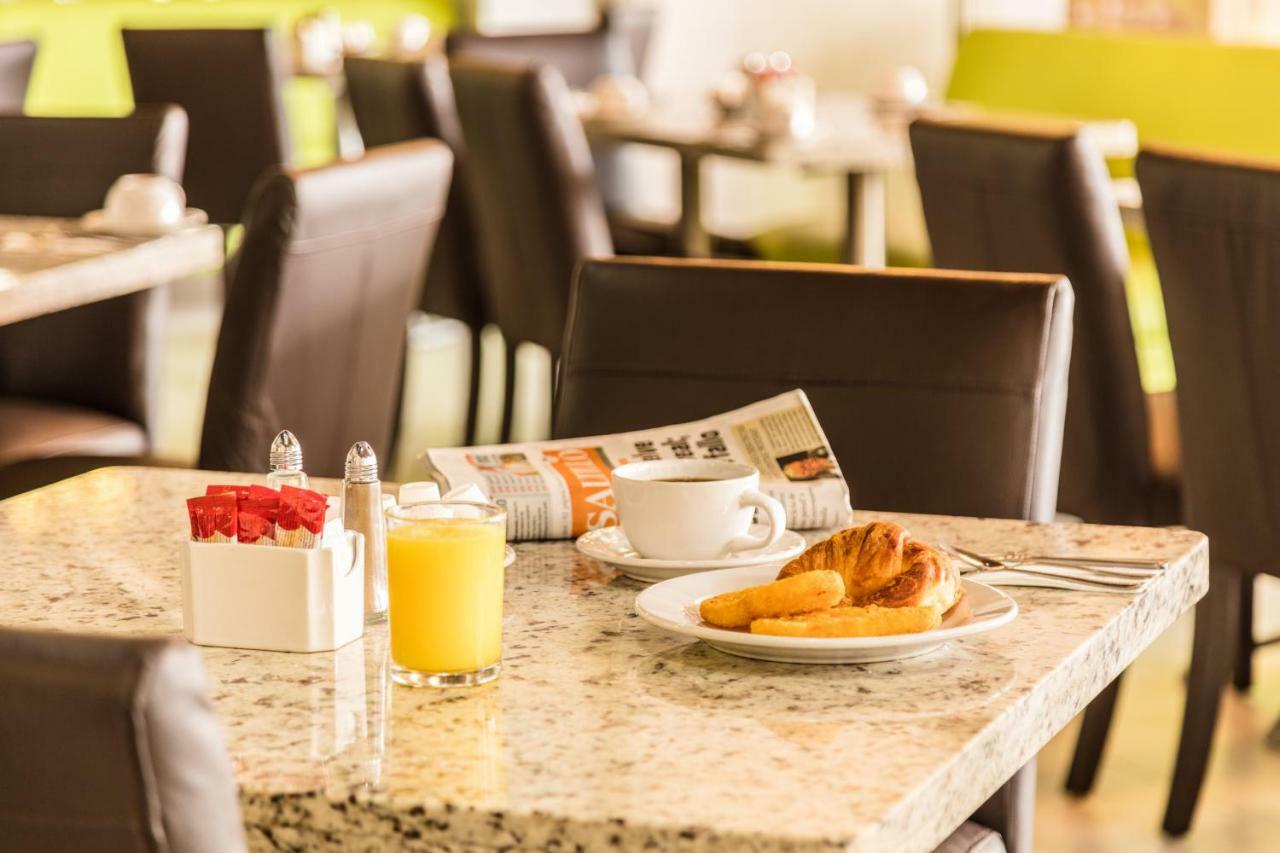Doubletree By Hilton Hotel