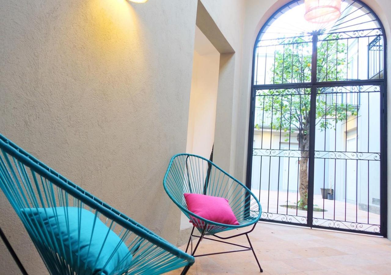 Mama Carlota Hotel