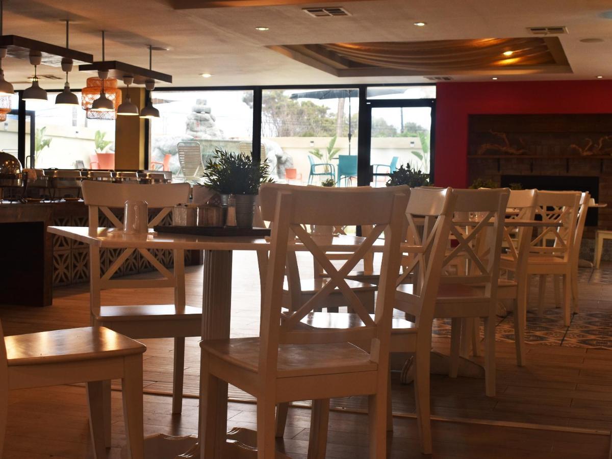 Corona Plaza Rosarito
