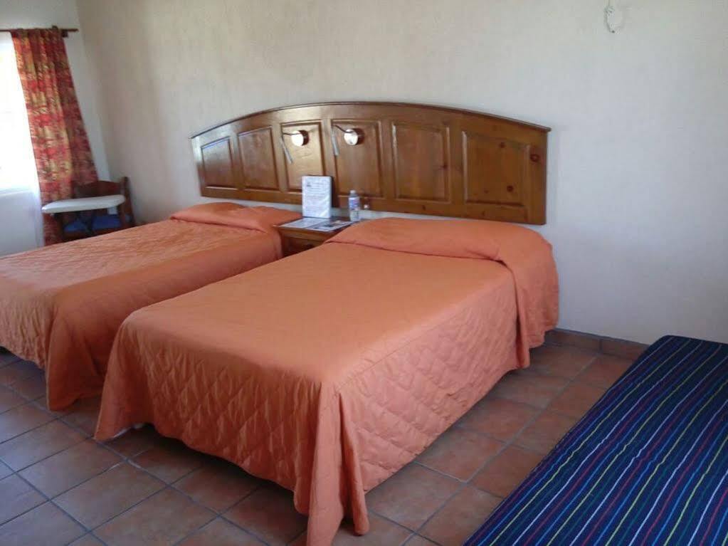 Hotel Angra Loreto (Baja California Sur)