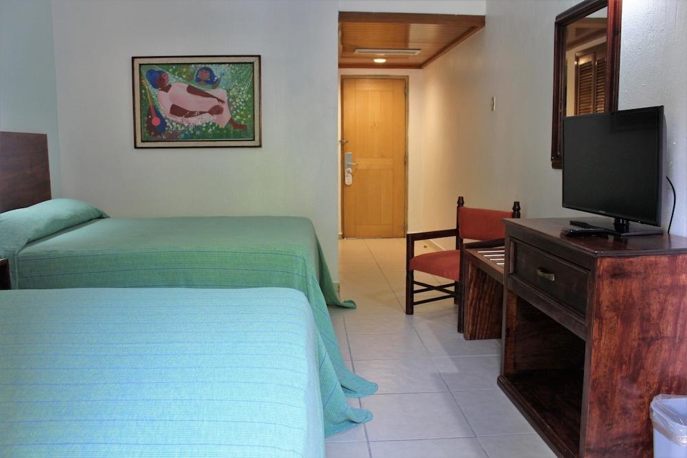 Castillo Huatulco & Club Santa Cruz Huatulco