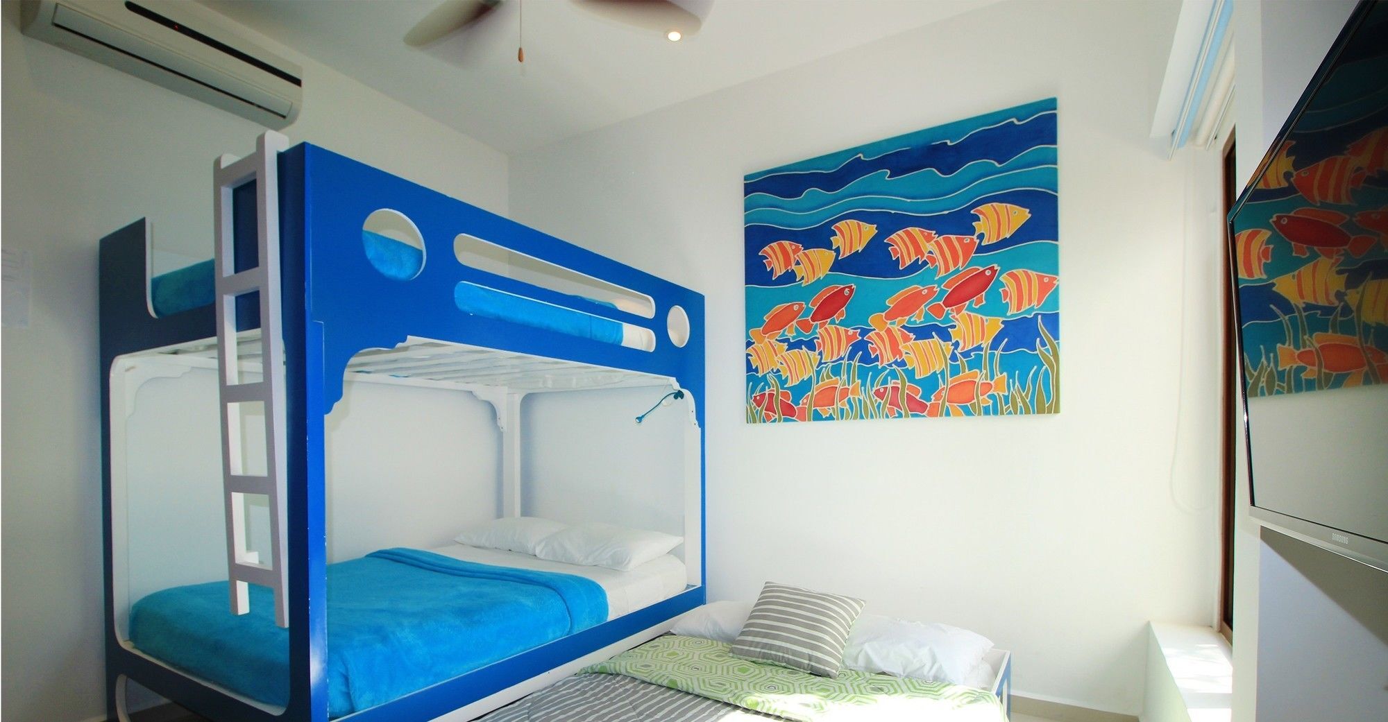 Hotel Luxury With Rooftop Steps Away From By Olahola Akumal