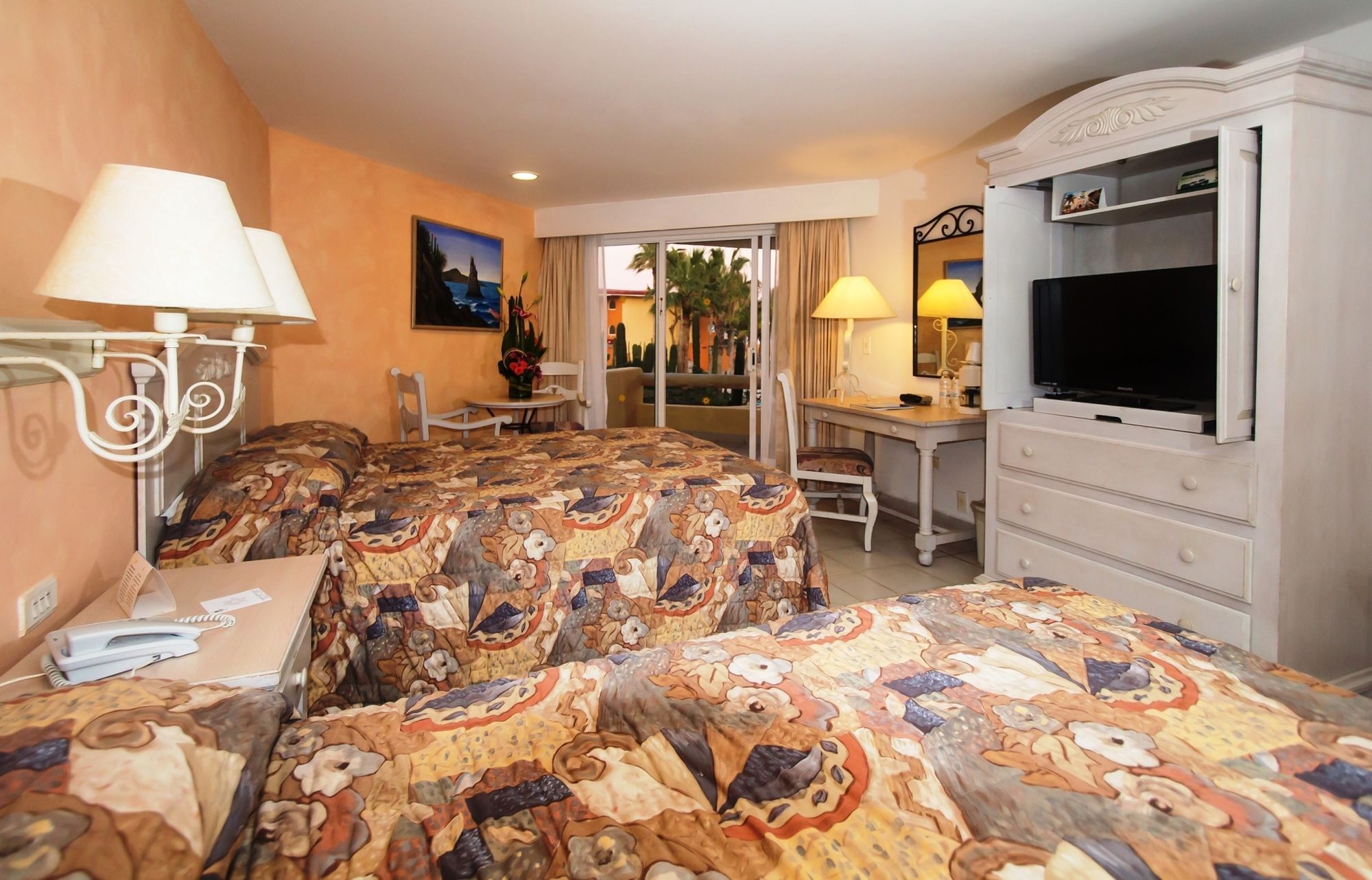 Real Cabos Hotel
