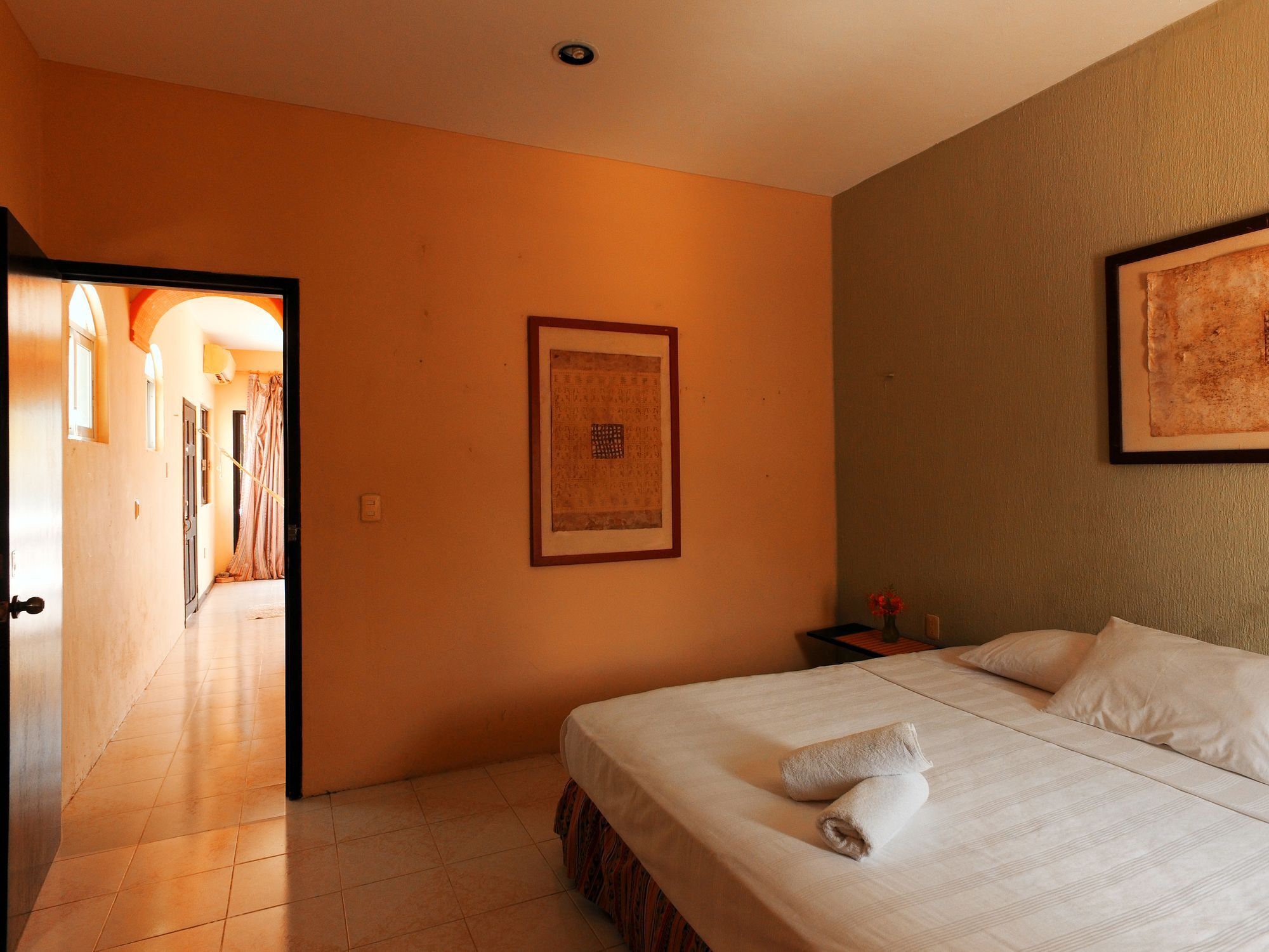 Mayambe Private Village Bed & Breakfast