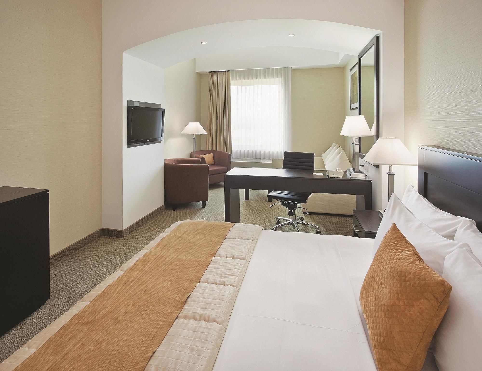 La Quinta By Wyndham Hotel