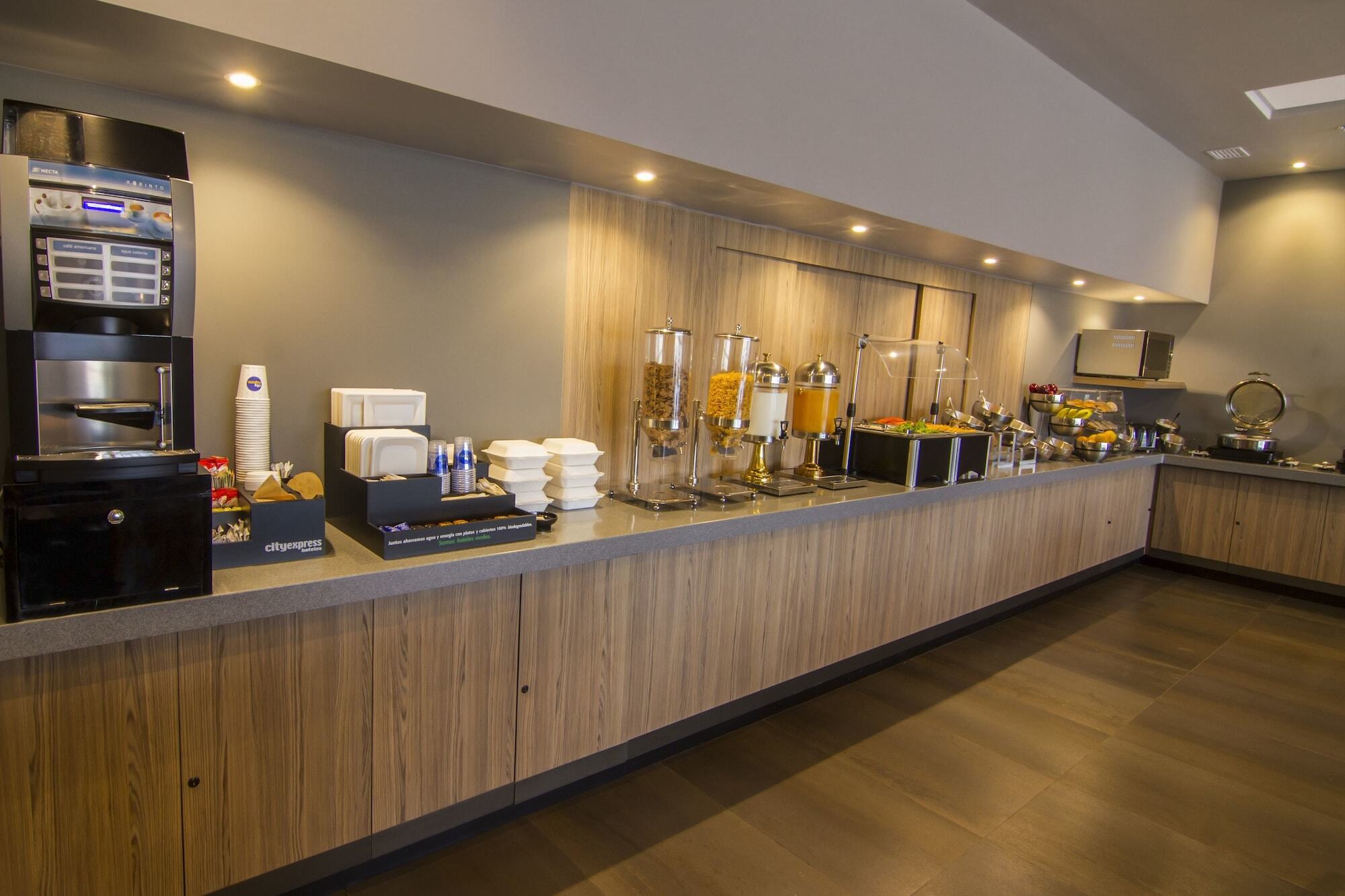 Hotel Express By Marriott 4*