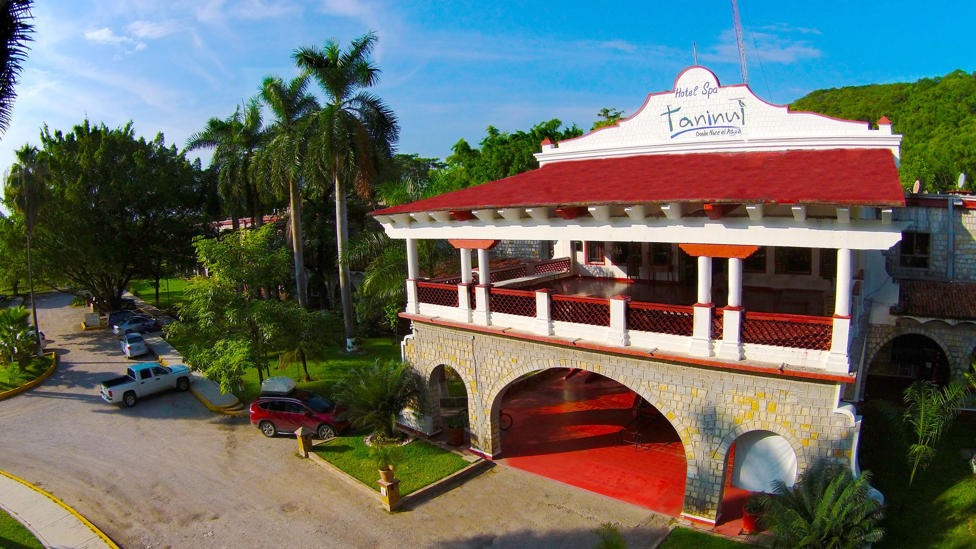 Hotel Taninul