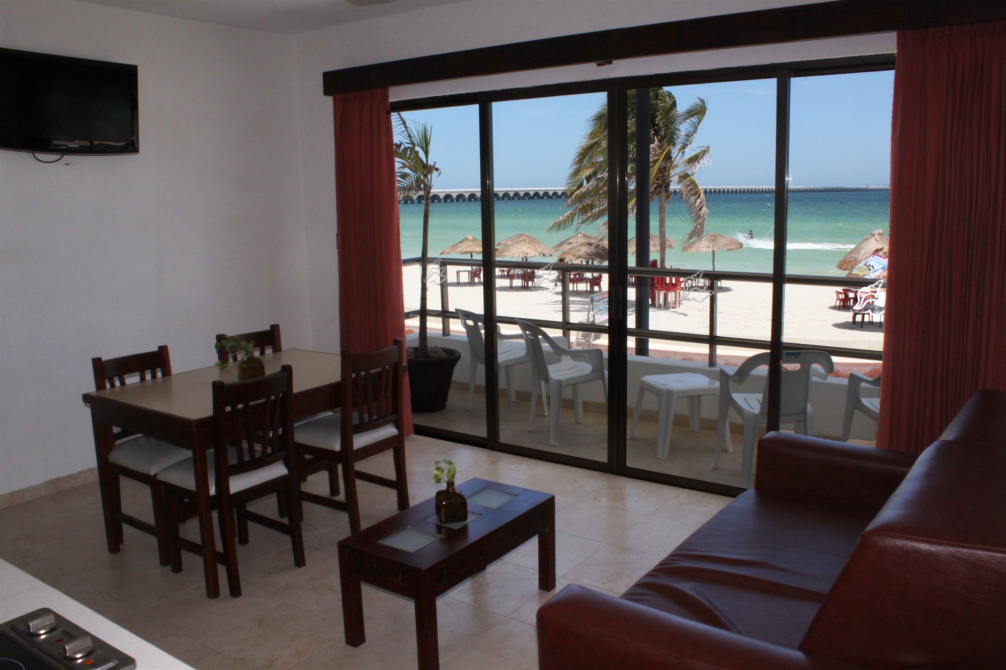 Playa Linda Hotel 3*