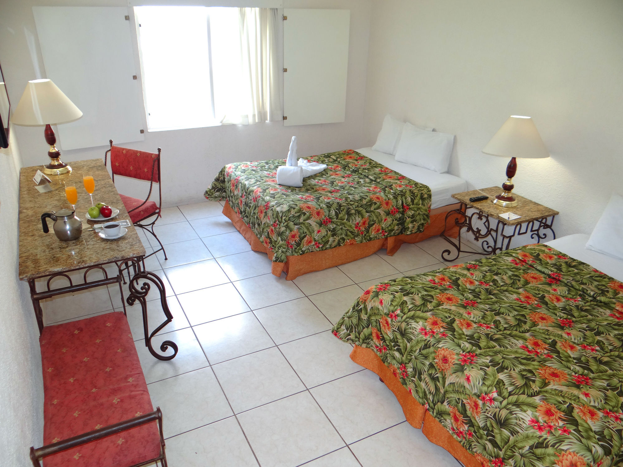 Hotel Palomas Express