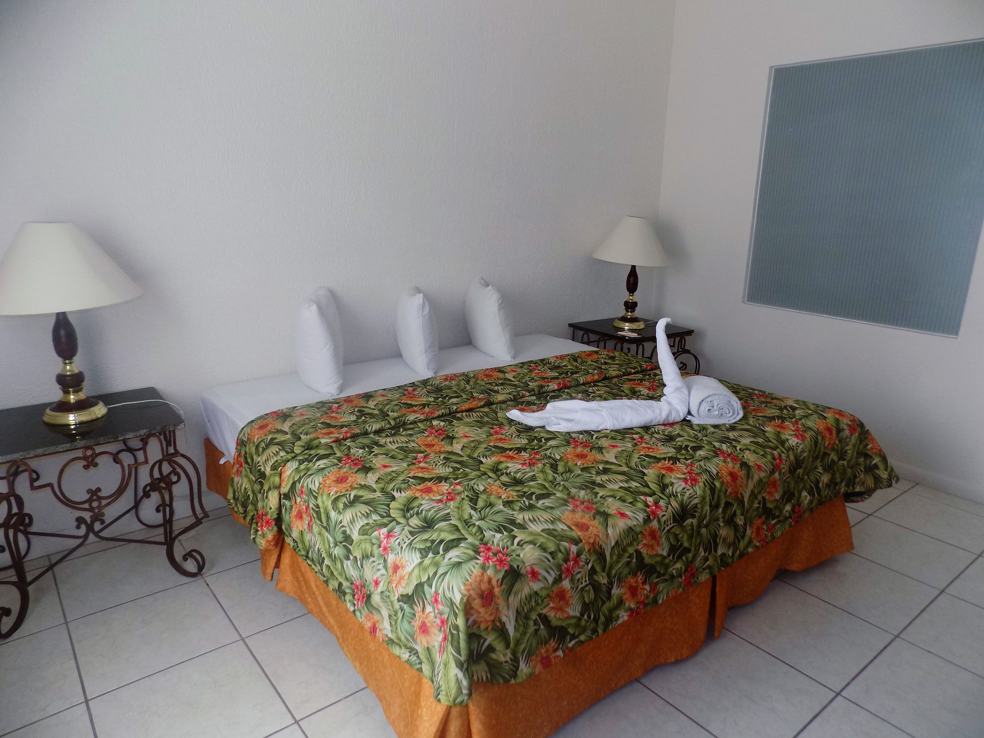 Palomas Express 3*