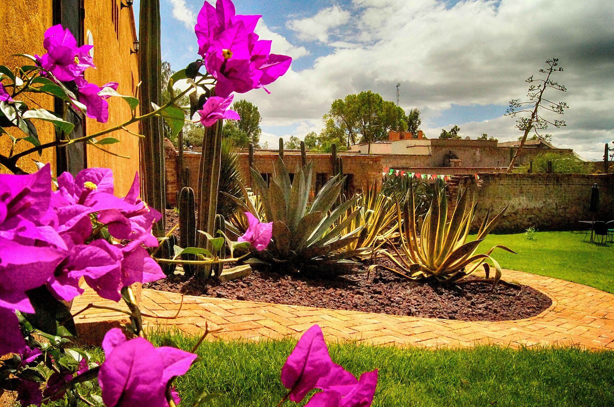 Hacienda Sepulveda & (adults Only) Hotel 4*