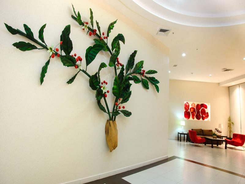 Express By Ihg Hotel