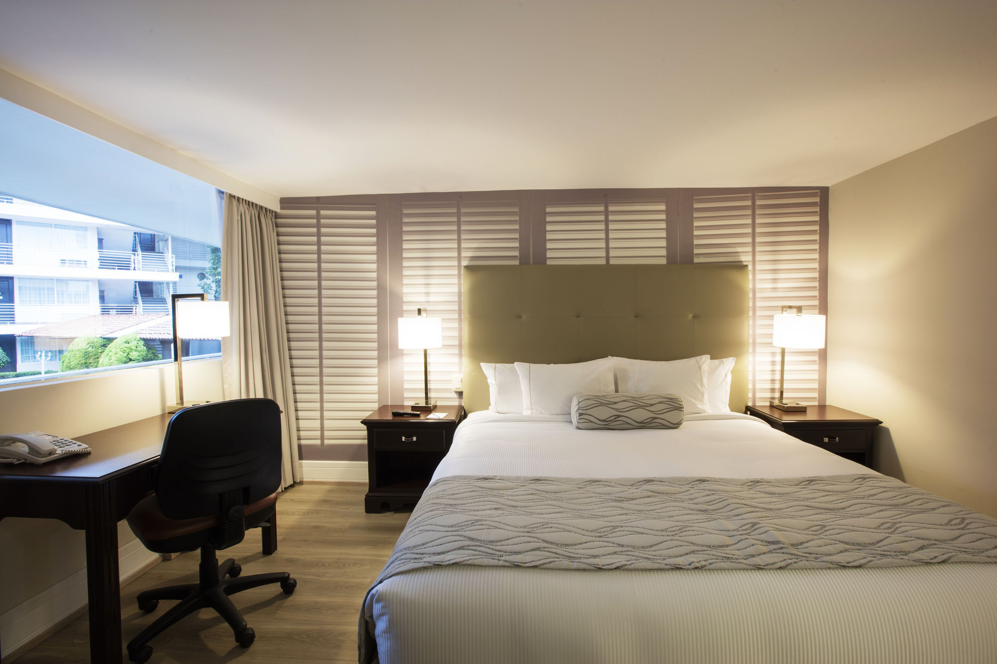 Krystal Satelite Maria Barbara Hotel 5*