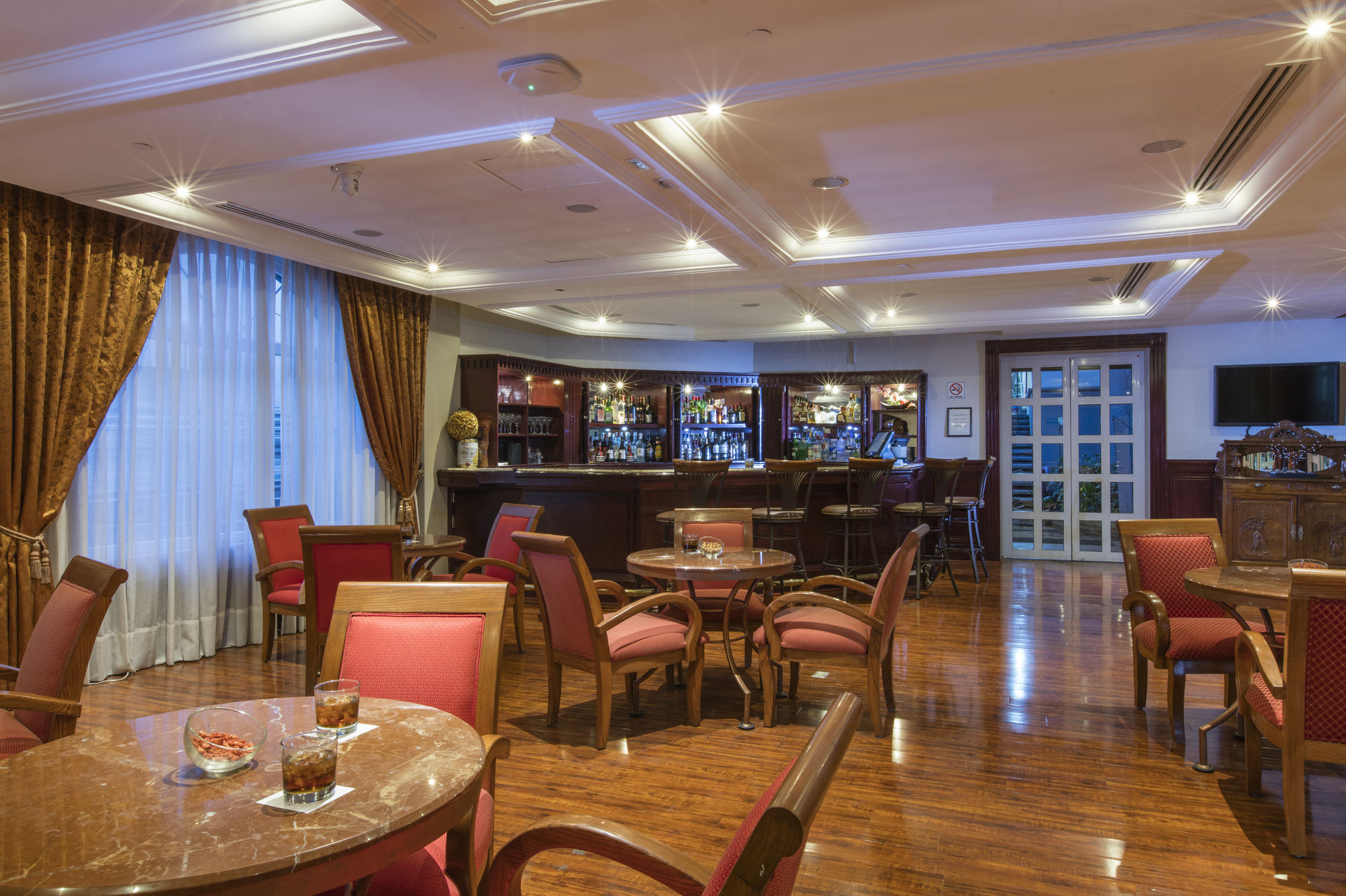 Hotel Krystal Satelite Maria Barbara