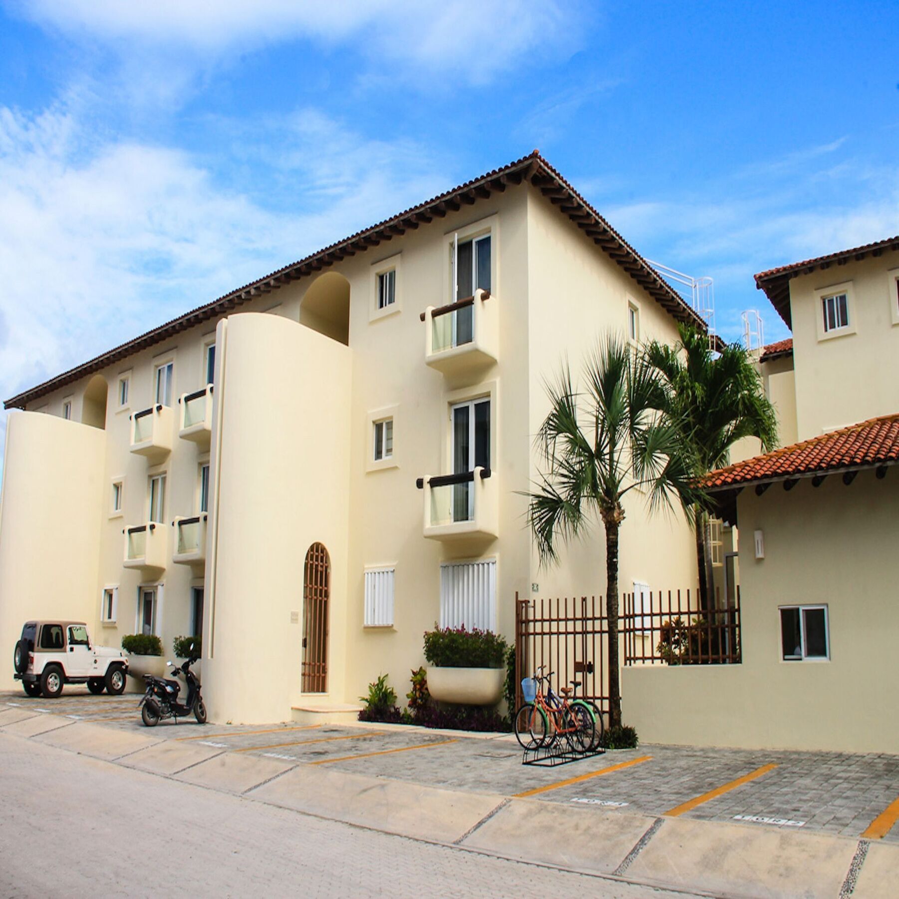Luna Maya 1 Bdr Sol 03 By Select Apartment