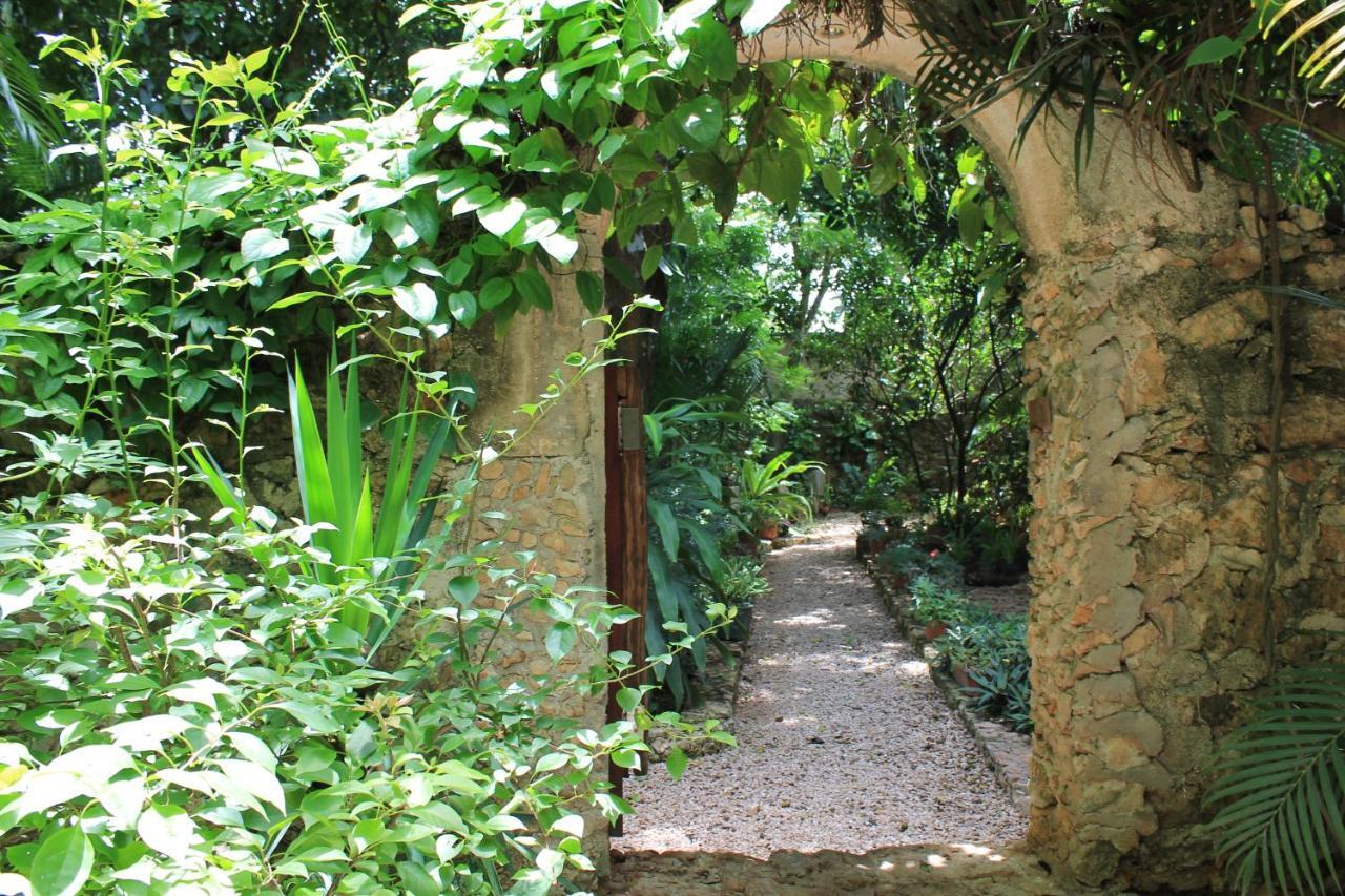 Casa Quetzal Hotel