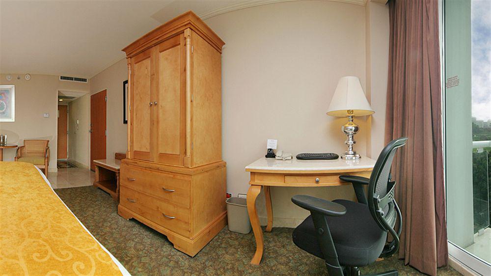 Marriott Hotel 5*