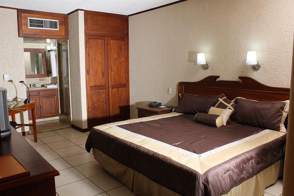 San Antonio Hotel