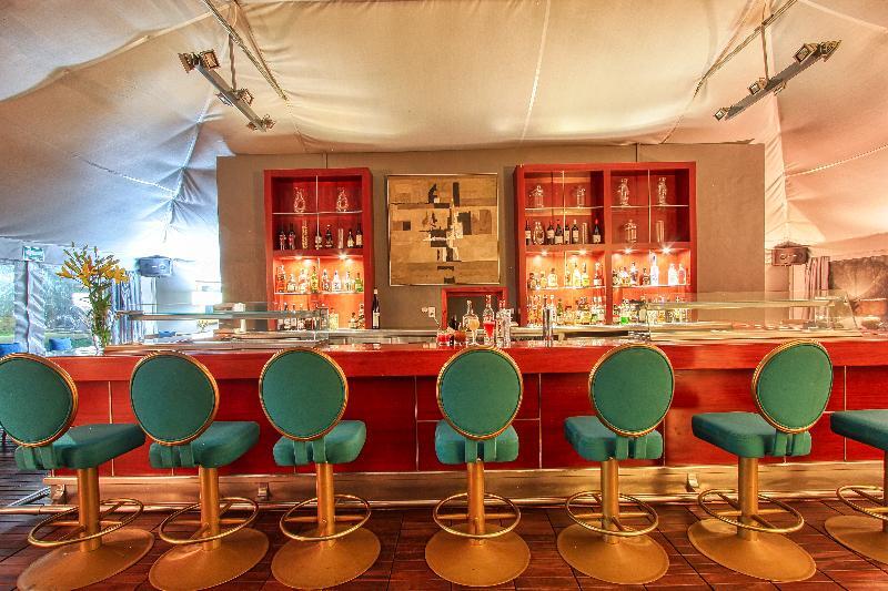 Uvence Arte + Hotel 5*
