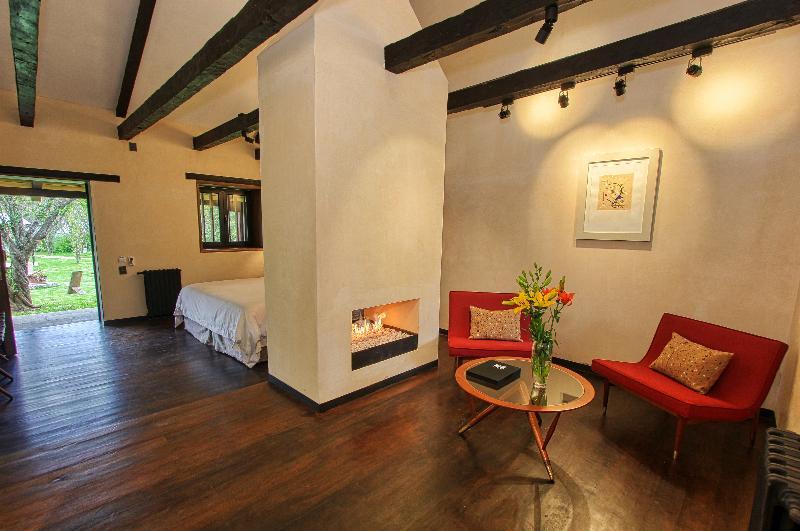 Uvence Arte + Hotel 5*