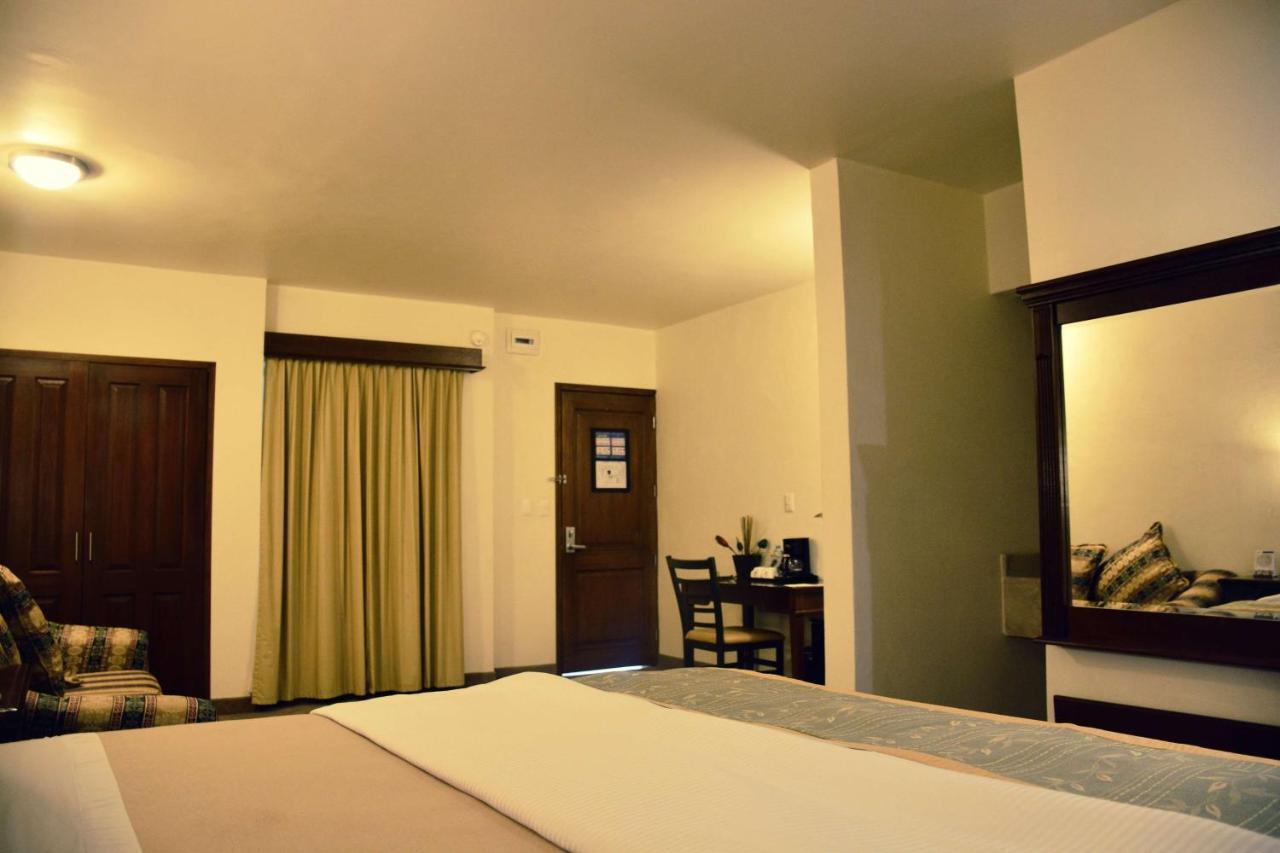 San Carlos 4*