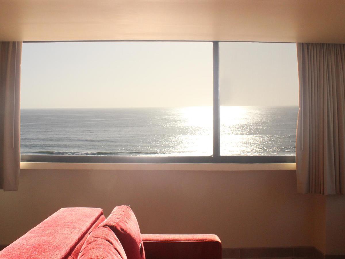 Corona Plaza Hotel