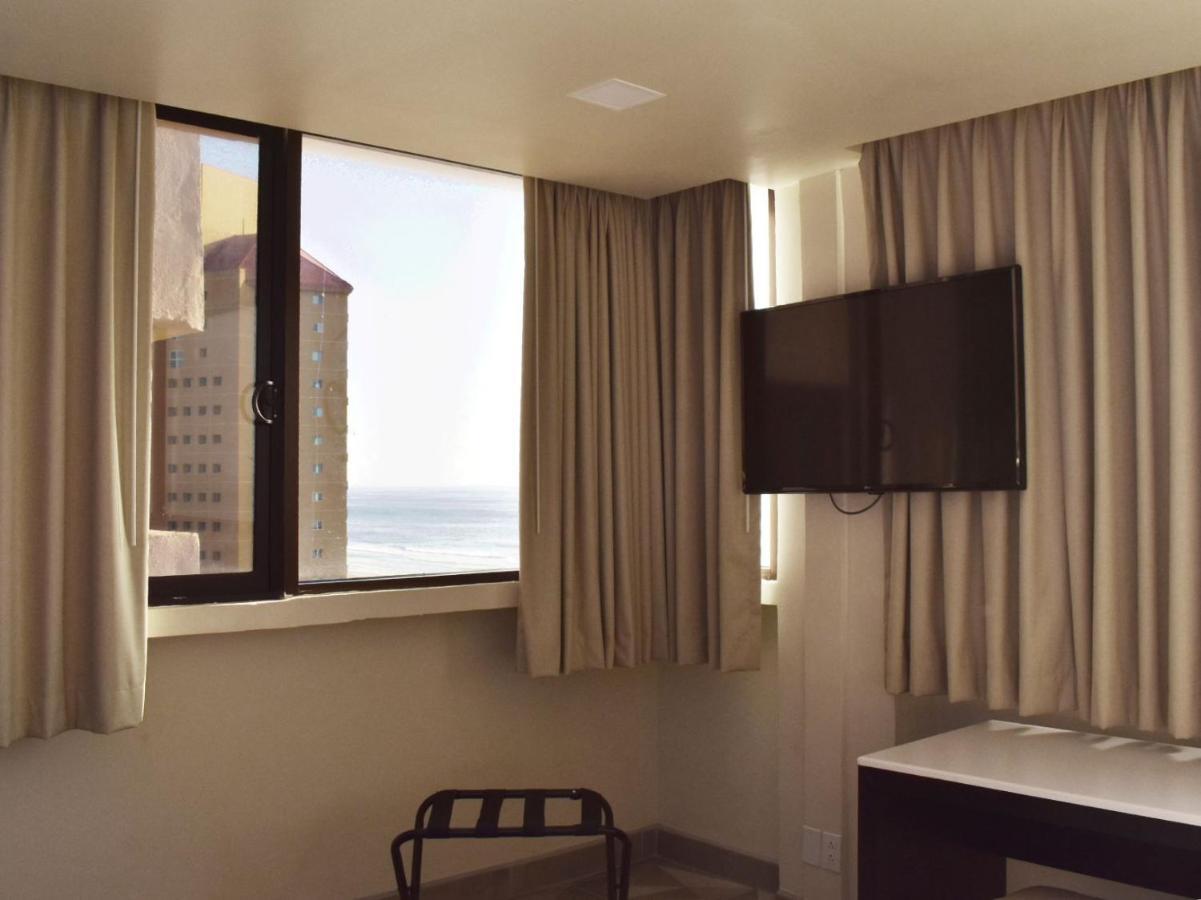 Hotel Corona Plaza 3*