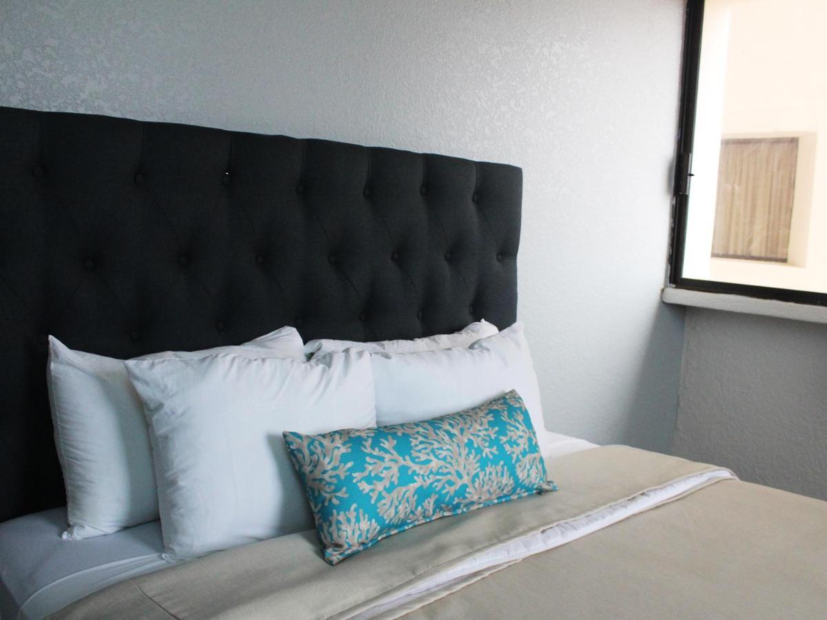 Hotel Corona Plaza Rosarito