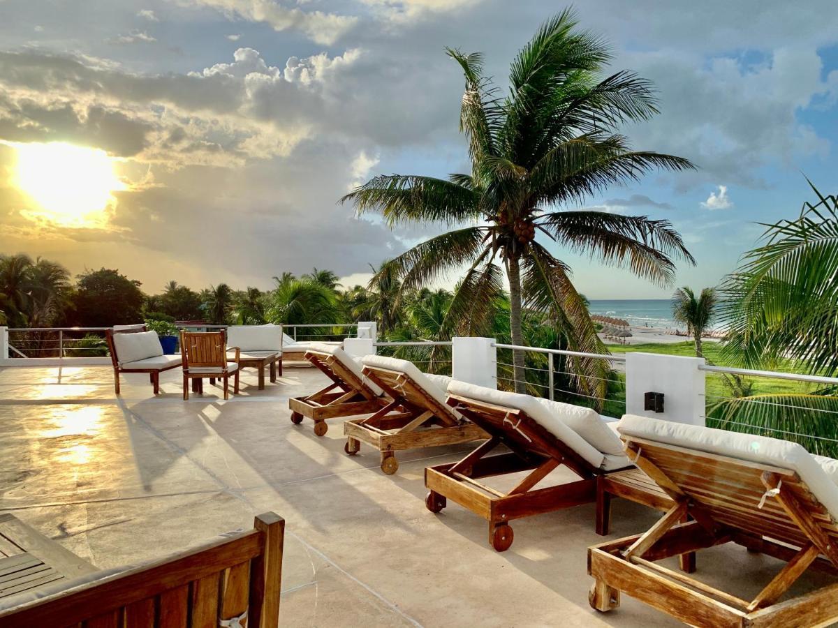 La Casa Cielo Hotel