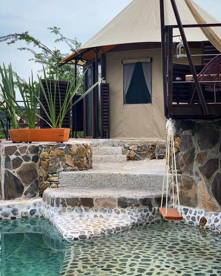 De La Luz - Holistic Hotel