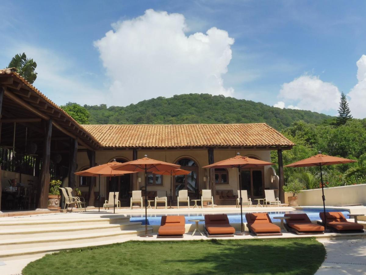 Casa De La Costa Bed & Breakfast
