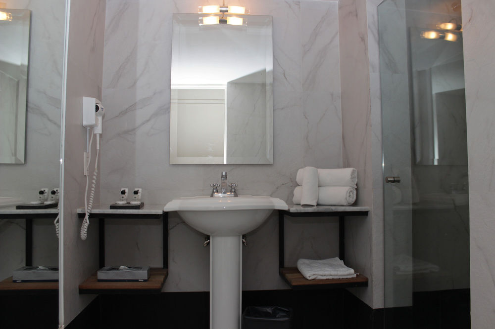 Hotel Plaza Revolucion 4*