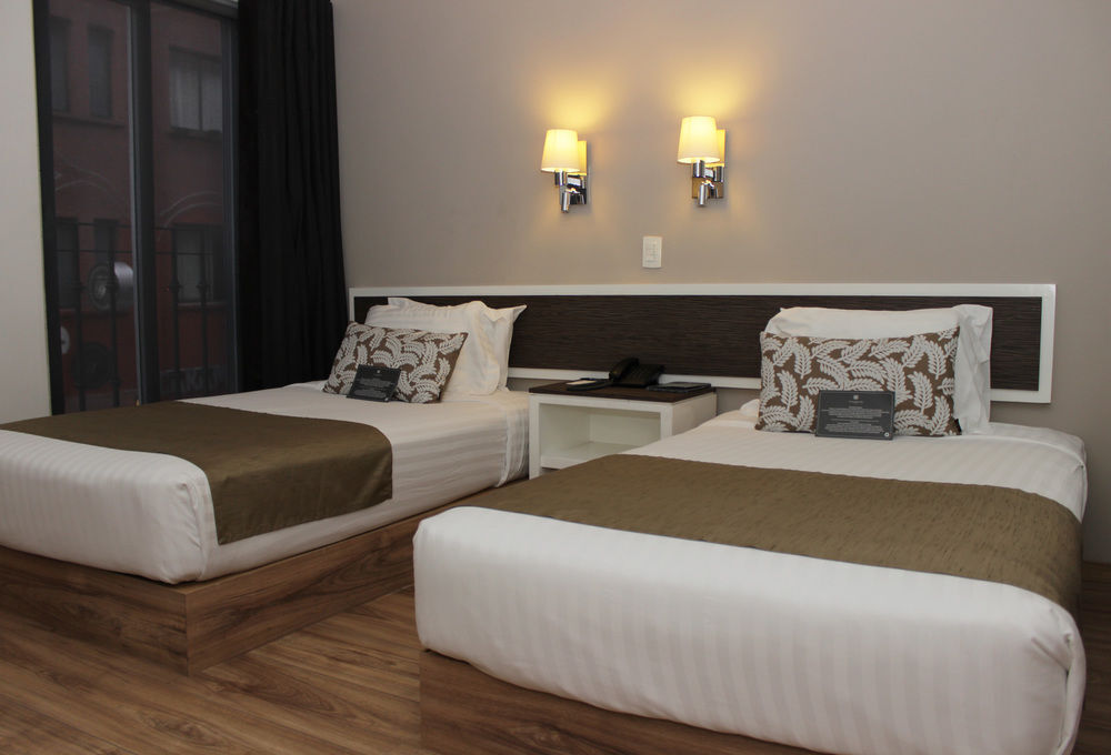 Plaza Revolucion Hotel