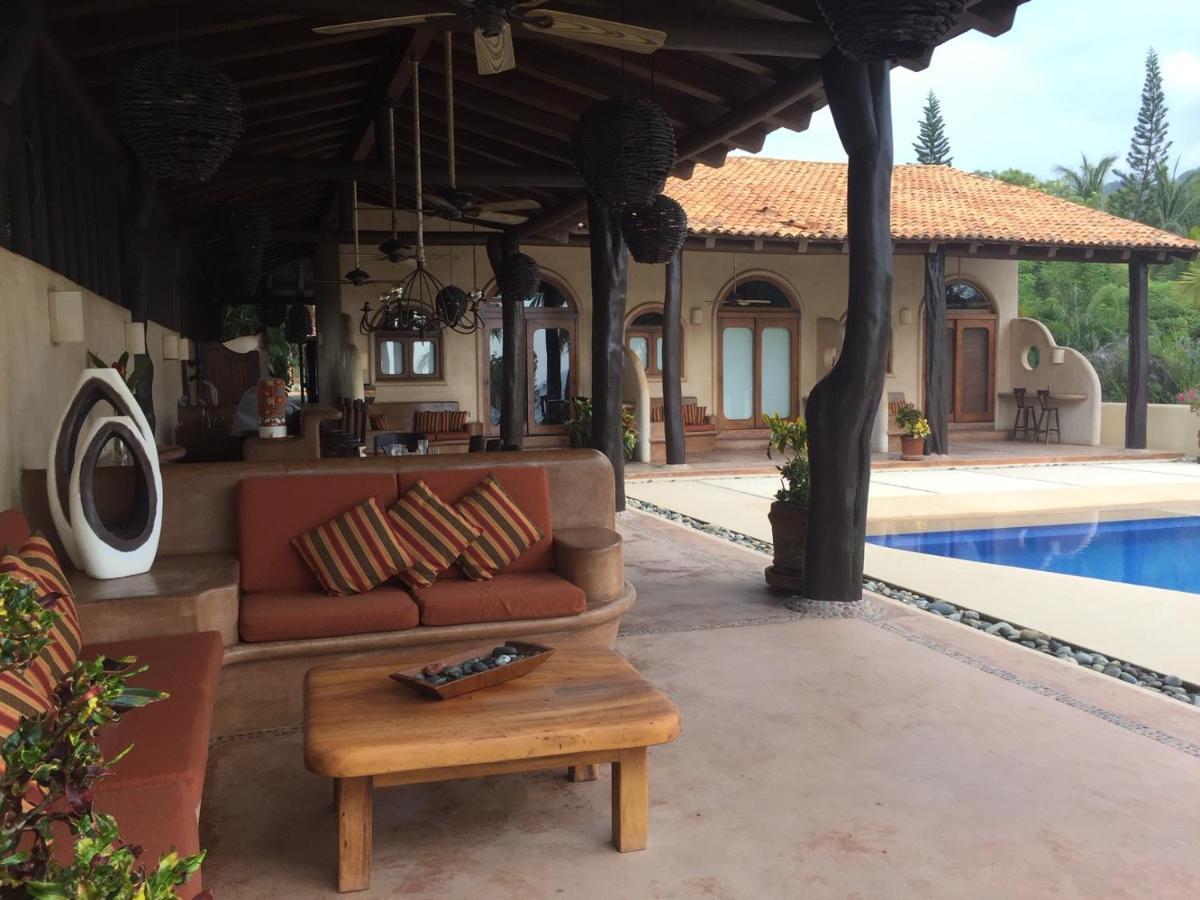 Casa De La Costa Bed & Breakfast