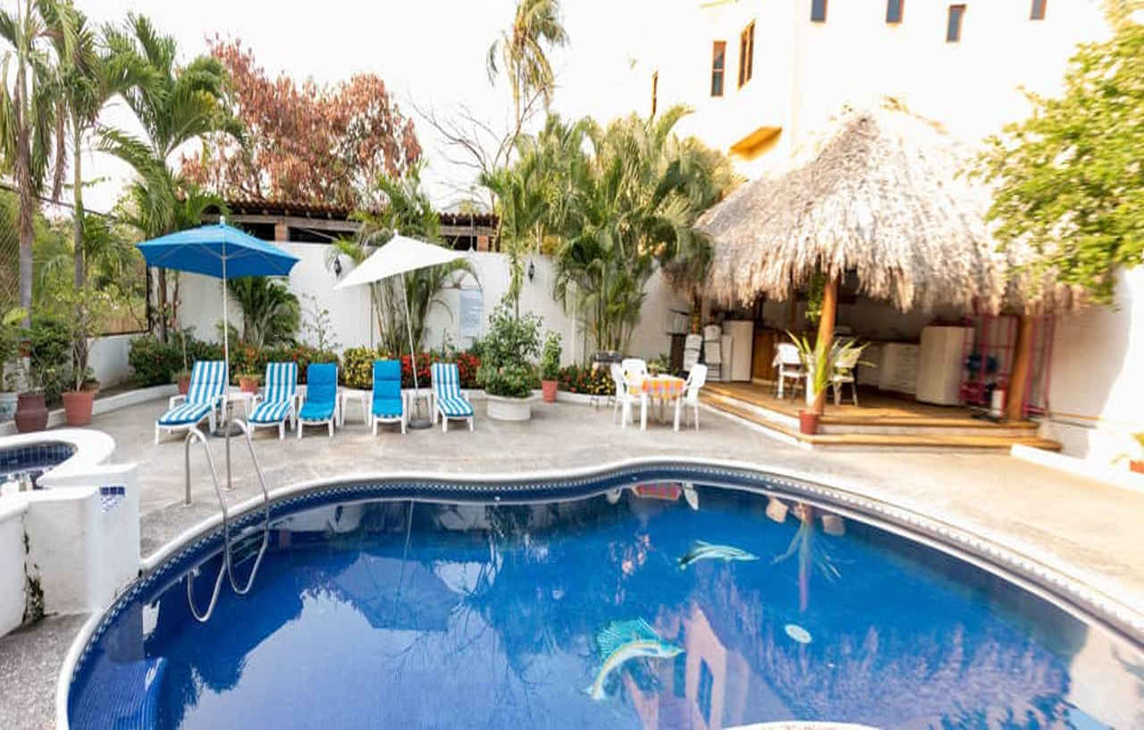 Mercedes Hotel Zihuatanejo