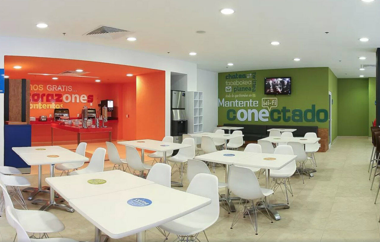 One Poliforum Hotel Leon