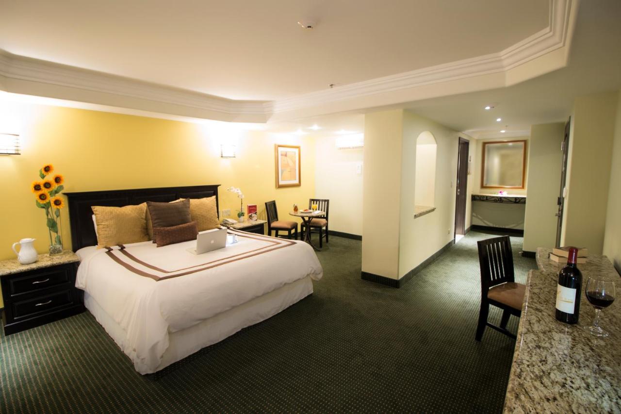 Ticuan Hotel Tijuana