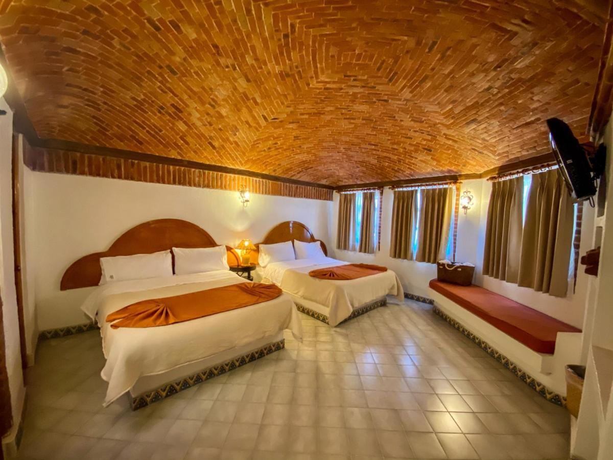 Suites Paraiso Tequis Hotel