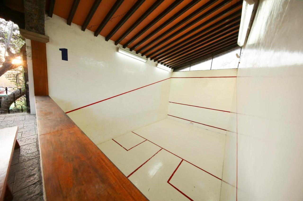Coral Cuernavaca & 4*