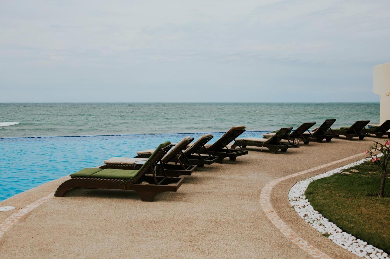 Diamond Bay Hotel