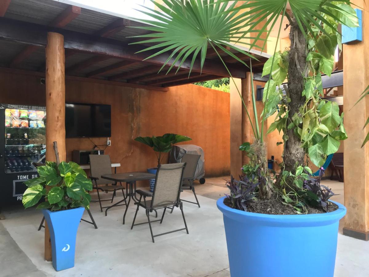Nhis Be Suites Aparthotel Puerto Escondido (Oaxaca)
