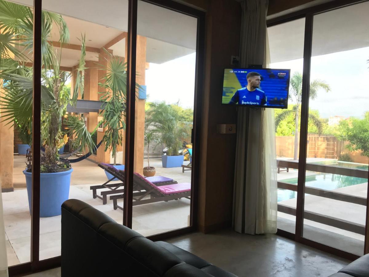 Nhis Be Suites Aparthotel Puerto Escondido (Oaxaca)