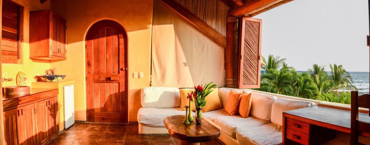 Casa Las Piedras Bed & Breakfast