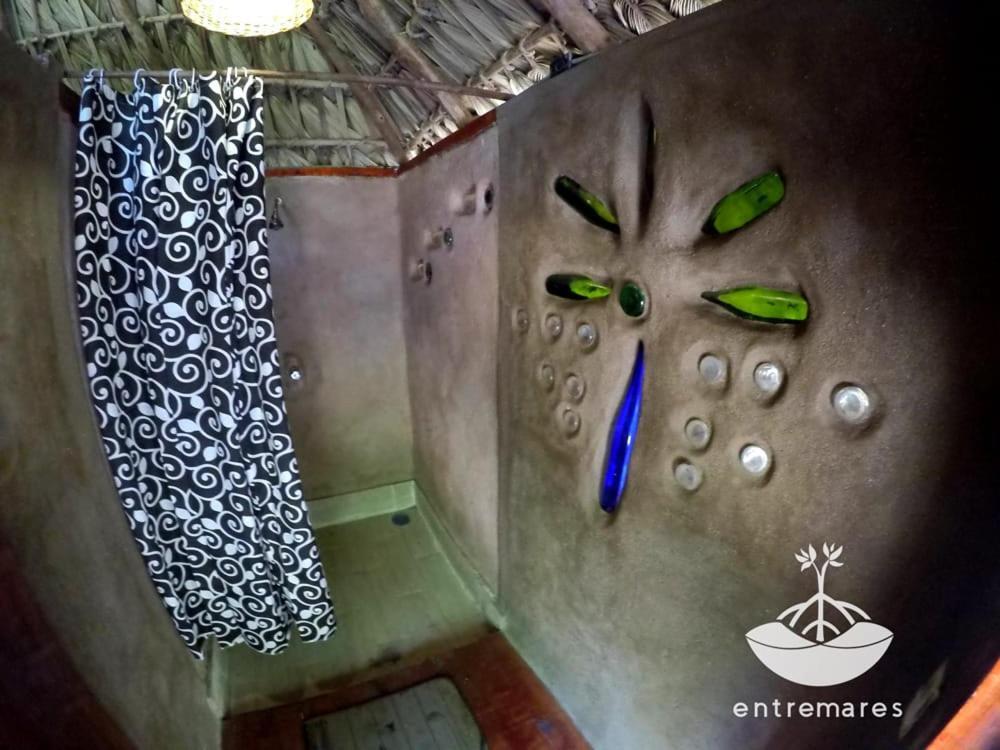 Entremares Lodge *