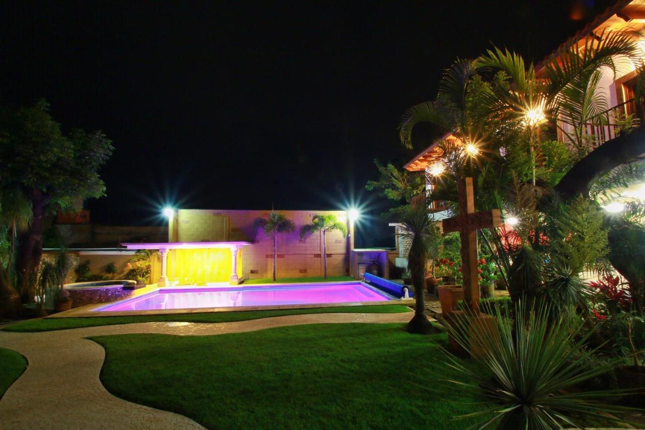 Concierge Flor Y Canto Hotel