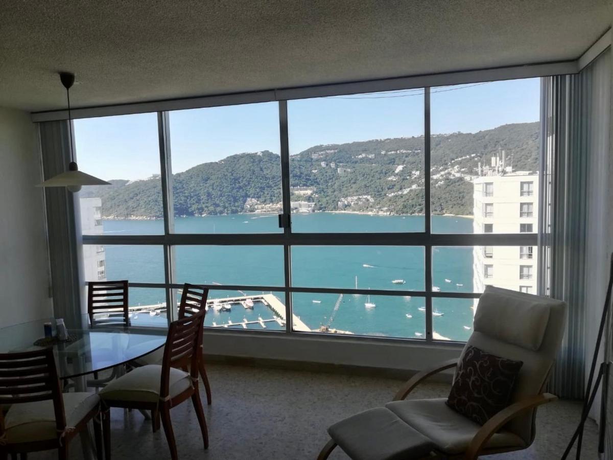 En Cabo Marques Diamante, Departamento Con Vistas Al Mar Y Atardeceres Espectaculares, Cerca Esta La Playa Al Nivel De La Caseta Del Condominio De Pto Marquez, Enfrente, Wifi, Restaurante, Albercas, 6 Personas * Acapulco
