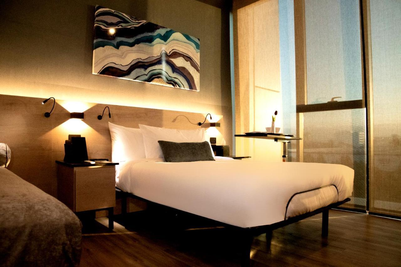 Quartz & Hotel
