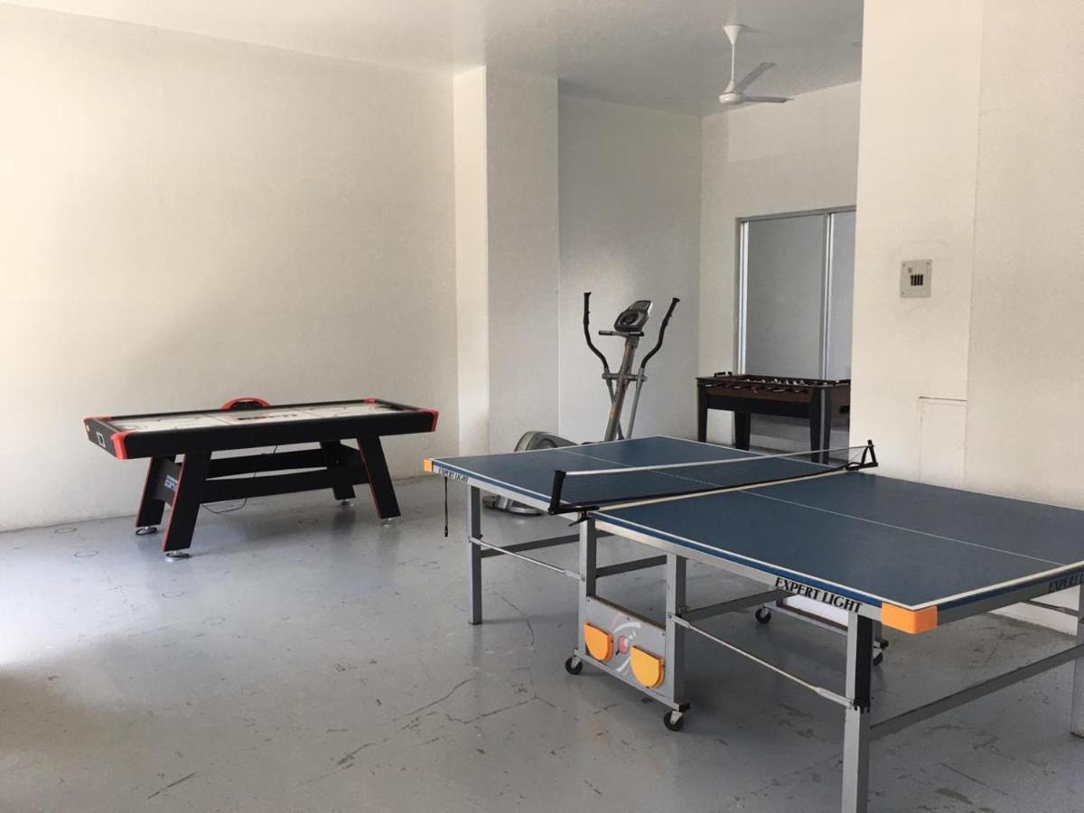 Apartment En Cabo Marques Diamante, Departamento Con Vistas Al Mar Y Atardeceres Espectaculares, Cerca Esta La Playa Al Nivel De La Caseta Del Condominio De Pto Marquez, Enfrente, Wifi, Restaurante, Albercas, 6 Personas