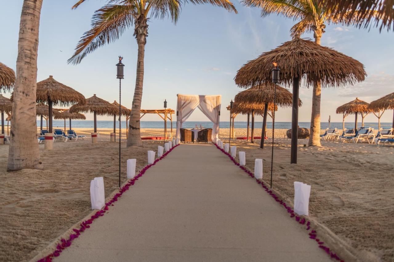 Resort Grand Decameron Cabos, A Trademark (adults Only) 4*