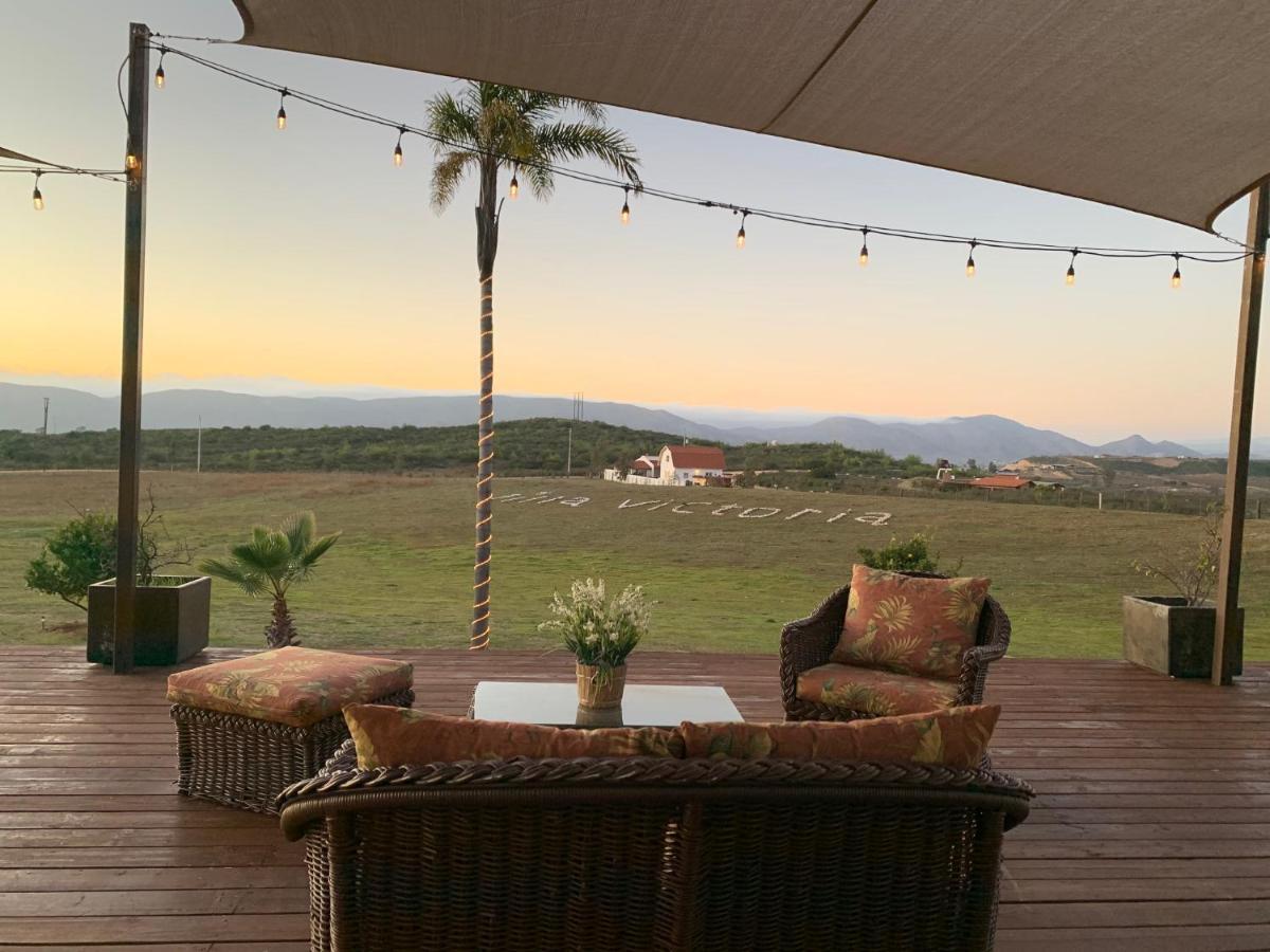 Victoria, * Valle de Guadalupe